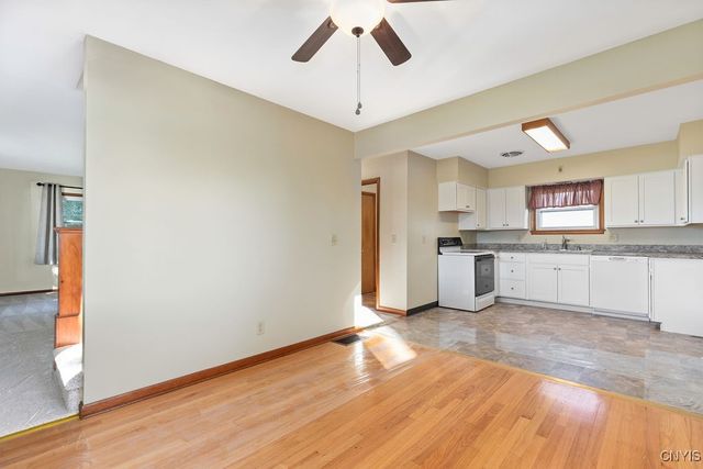 4799 Buckley Road, Clay, NY 13088