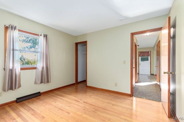 4799 Buckley Road, Clay, NY 13088