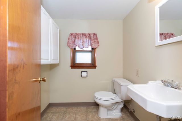 4799 Buckley Road, Clay, NY 13088