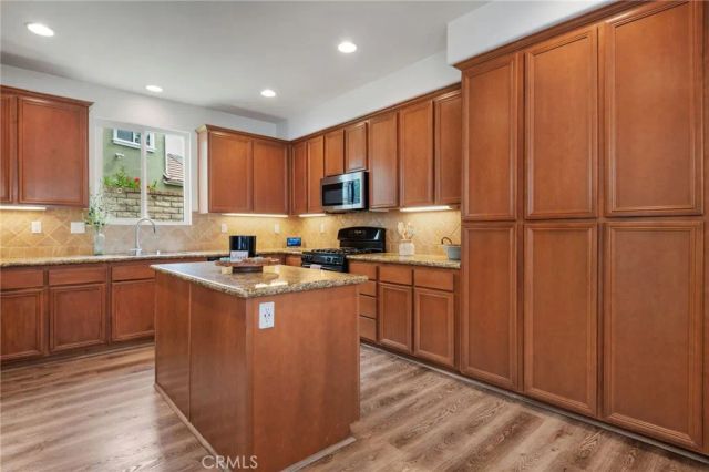 27563 Weeping Willow Drive, Valencia, CA 91354