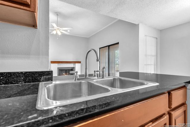 4212 Medical Dr Unit 1705, San Antonio, TX 78229