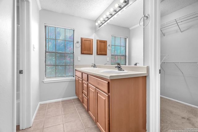 4212 Medical Dr Unit 1705, San Antonio, TX 78229
