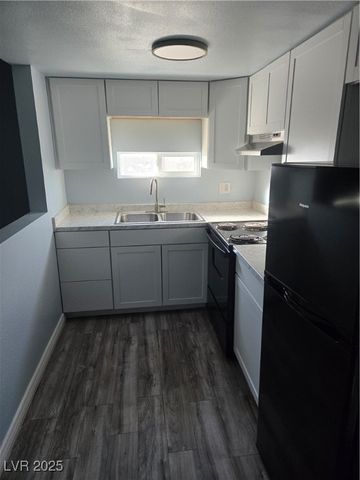 510 McKellar Circle 1, Las Vegas, NV 89119