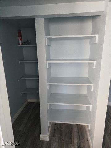 510 McKellar Circle 1, Las Vegas, NV 89119