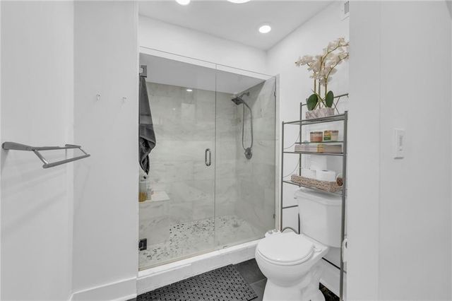 5015 Walnut Street A, Kansas City, MO 64112