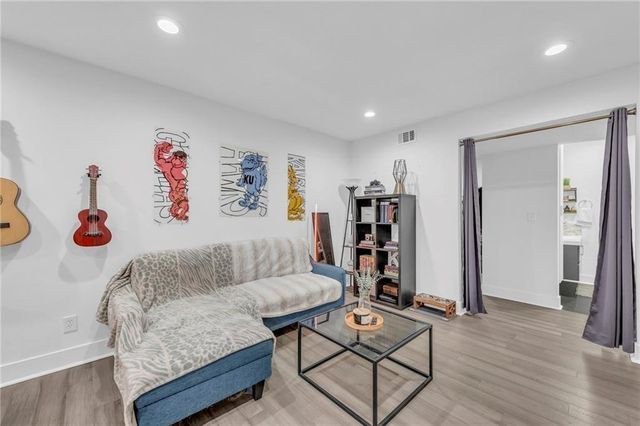 5015 Walnut Street A, Kansas City, MO 64112