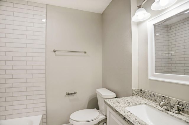 5814 Anaqua Drive, Houston, TX 77092