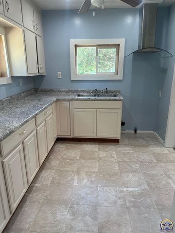 500 Whildin ST, Emporia, KS 66801