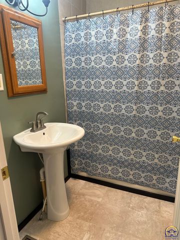 500 Whildin ST, Emporia, KS 66801