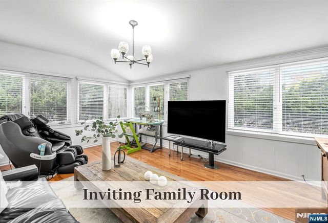 81 Delmar Avenue, Glen Rock, NJ 07452