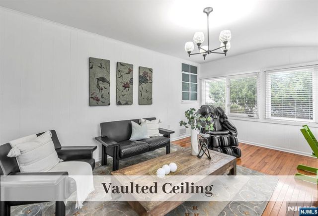 81 Delmar Avenue, Glen Rock, NJ 07452