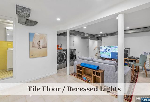 81 Delmar Avenue, Glen Rock, NJ 07452