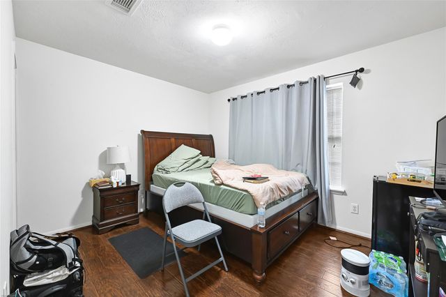 7826 Dairy View Lane, Houston, TX 77072