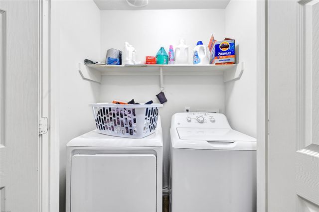 7826 Dairy View Lane, Houston, TX 77072