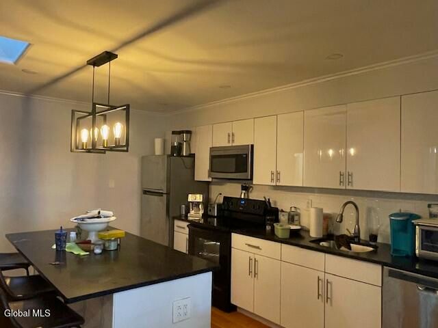 166 Washington Avenue, Albany, NY 12210