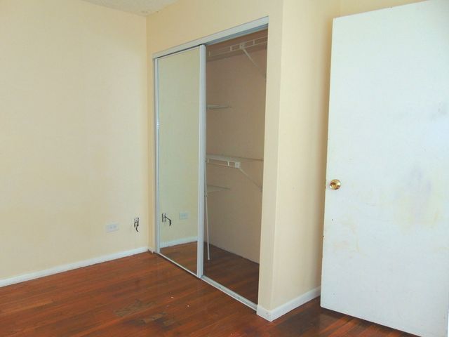 8996 Kennedy Drive 105E, Des Plaines, IL 60016