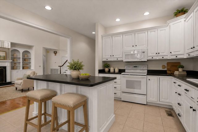 9815 Leslie Sandidge Drive, Ooltewah, TN 37363