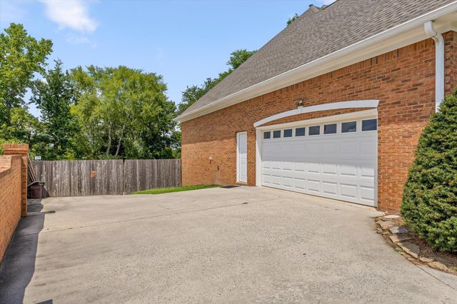 9815 Leslie Sandidge Drive, Ooltewah, TN 37363