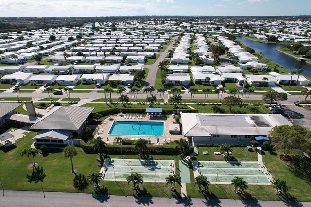 1116 Lake Terrace 214, Boynton Beach, FL 33426