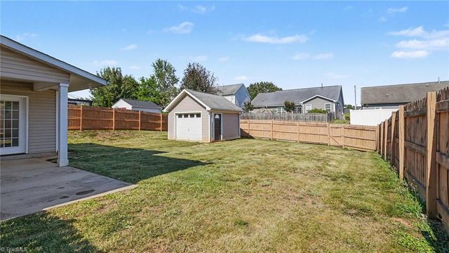 4055 Creekside Court, Winston-salem, NC 27127