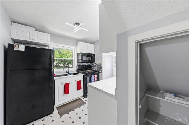 1541 McArthur Avenue, Dayton, OH 45417