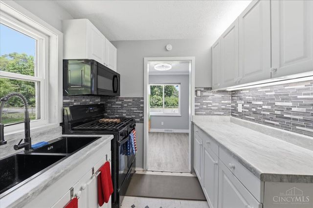 1541 McArthur Avenue, Dayton, OH 45417