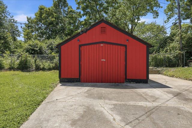 1541 McArthur Avenue, Dayton, OH 45417