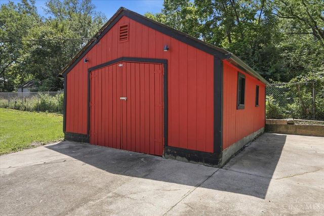 1541 McArthur Avenue, Dayton, OH 45417