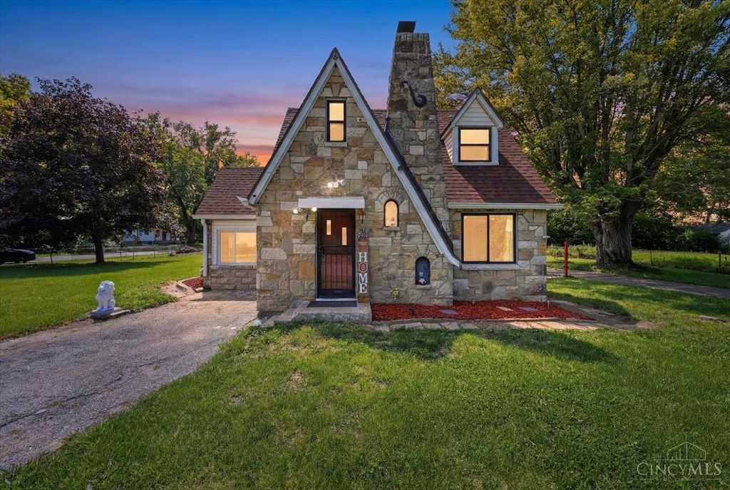 1541 McArthur Avenue, Dayton, OH 45417