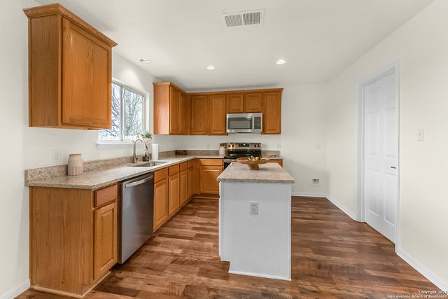 100 Dew Fall, Cibolo, TX 78108