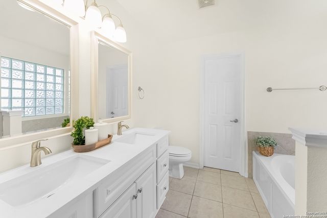 100 Dew Fall, Cibolo, TX 78108