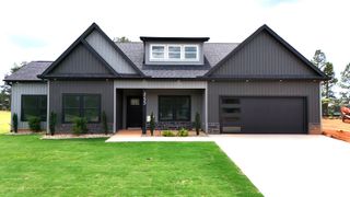 2123 N November Drive, Boiling Springs, SC 29316