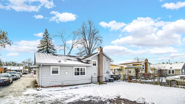 3124 Woodworth Place, Hazel Crest, IL 60429