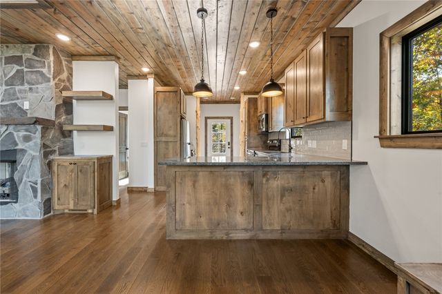 2452 AR 74 East, Jasper, AR 72641