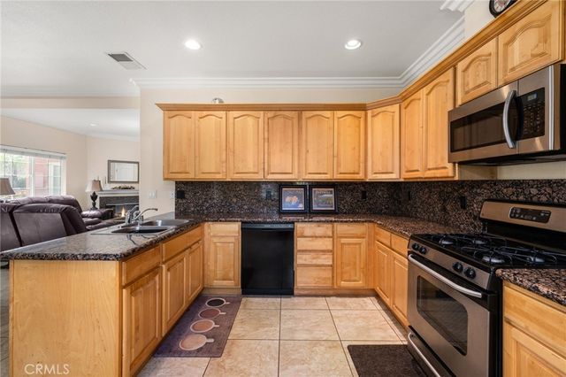 1200 E Highland Avenue 207, Redlands, CA 92374