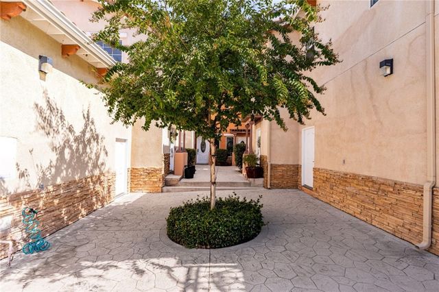 1200 E Highland Avenue 207, Redlands, CA 92374