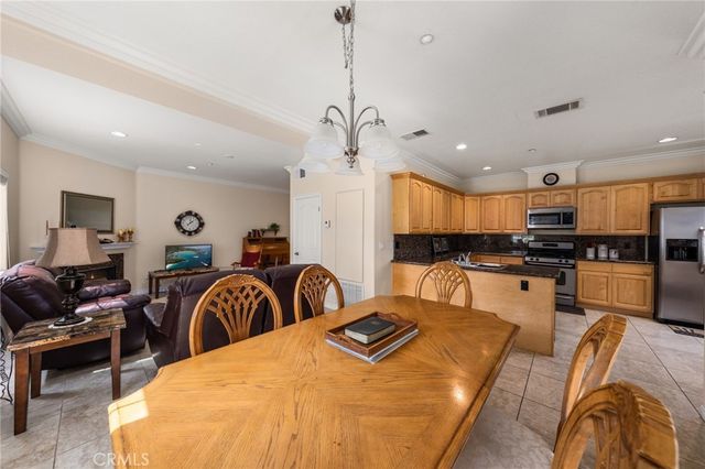 1200 E Highland Avenue 207, Redlands, CA 92374