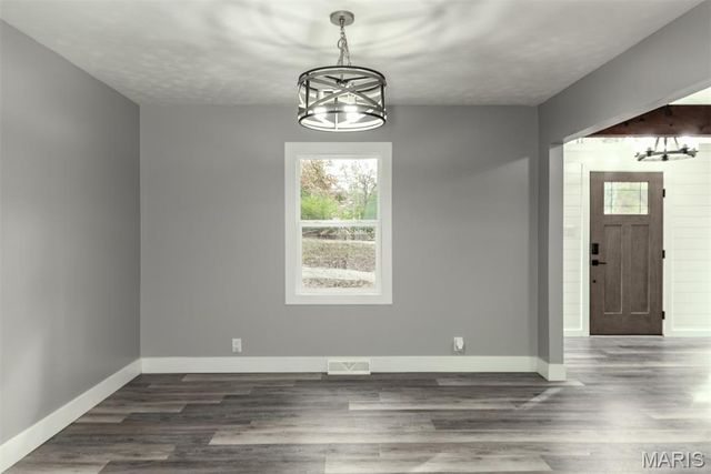 787 Silo Lane, Villa Ridge, MO 63089