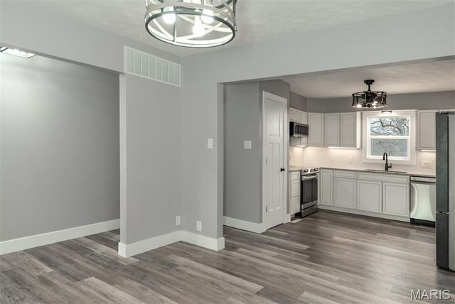 787 Silo Lane, Villa Ridge, MO 63089