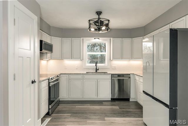 787 Silo Lane, Villa Ridge, MO 63089