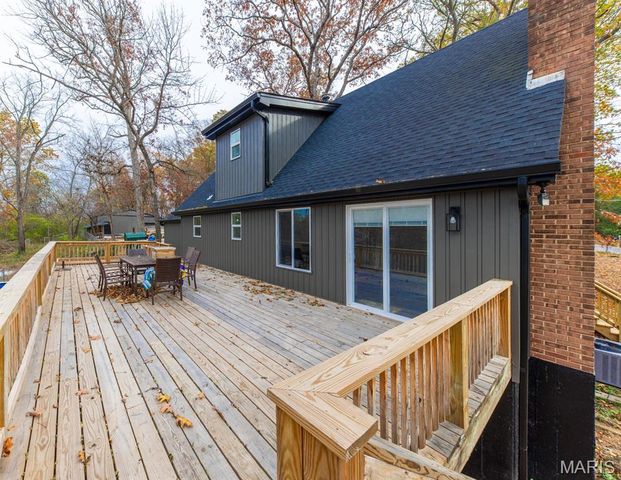 787 Silo Lane, Villa Ridge, MO 63089