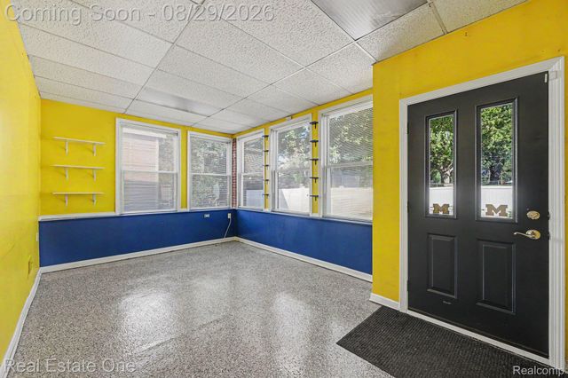 543 Atwater Street, Lake Orion Village, MI 48362