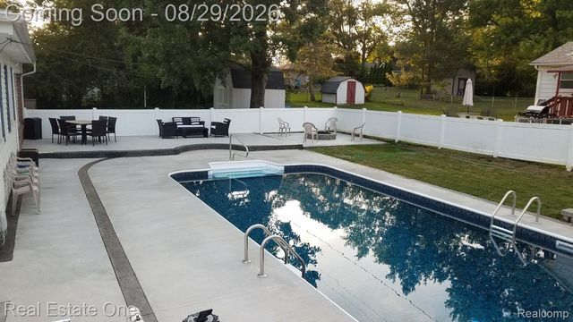 543 Atwater Street, Lake Orion Village, MI 48362
