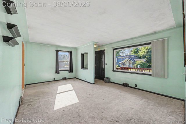 543 Atwater Street, Lake Orion Village, MI 48362