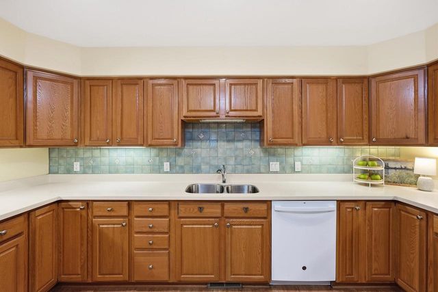 7911 Courtyard Drive, Madison, WI 53719