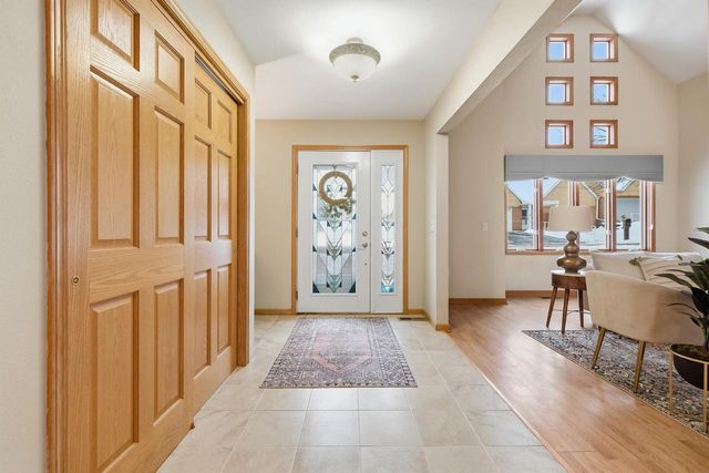 7911 Courtyard Drive, Madison, WI 53719