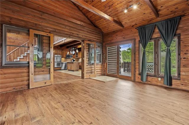 3389 SE Old Barn Lane, Holt, MO 64048