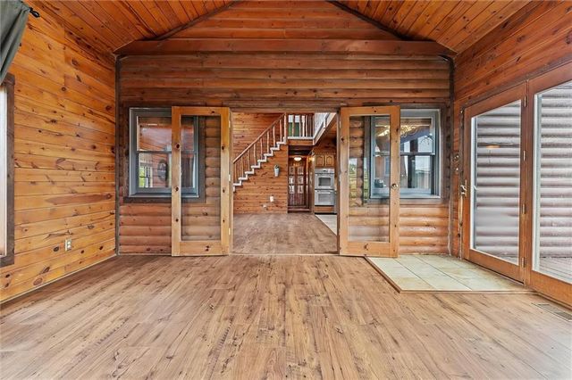 3389 SE Old Barn Lane, Holt, MO 64048