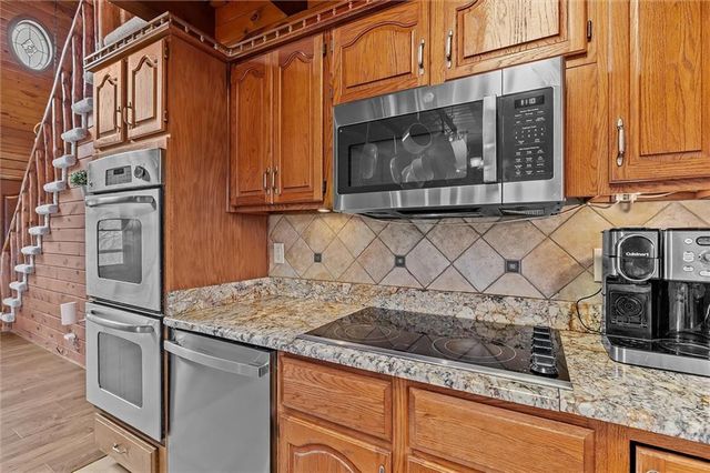 3389 SE Old Barn Lane, Holt, MO 64048