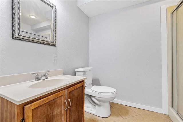 3389 SE Old Barn Lane, Holt, MO 64048
